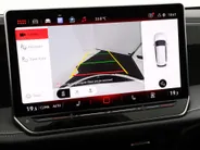 Volkswagen Passat Variant 1.5 eTSI 150pk DSG Elegance Business · Camera · Wegklapbare Trekhaak · Apple/Android Car Play · Dodehoeksensoren · P-Sensoren · 17'' Inch · Garantie t/m 18-06-2028 of 100.000