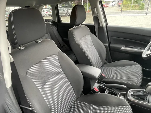 Suzuki Vitara 1.0 B.jet Select Automaat