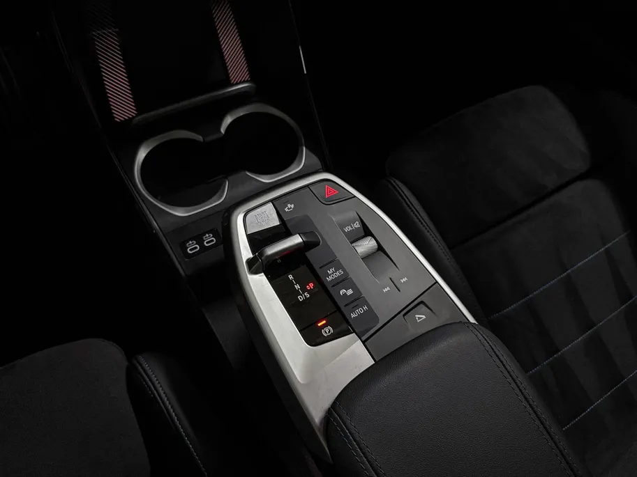 BMW X1 xDrive30e l M-Sport l Harman Kardon