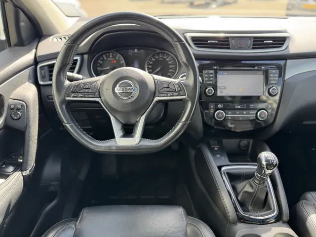 Nissan QASHQAI 1.6 Tekna Design