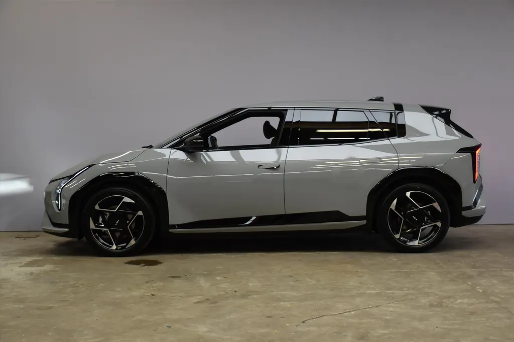 Kia EV4 81,4 kWh 204PK GT-Line Business Edition NIEUW - VOORRAADACTIE