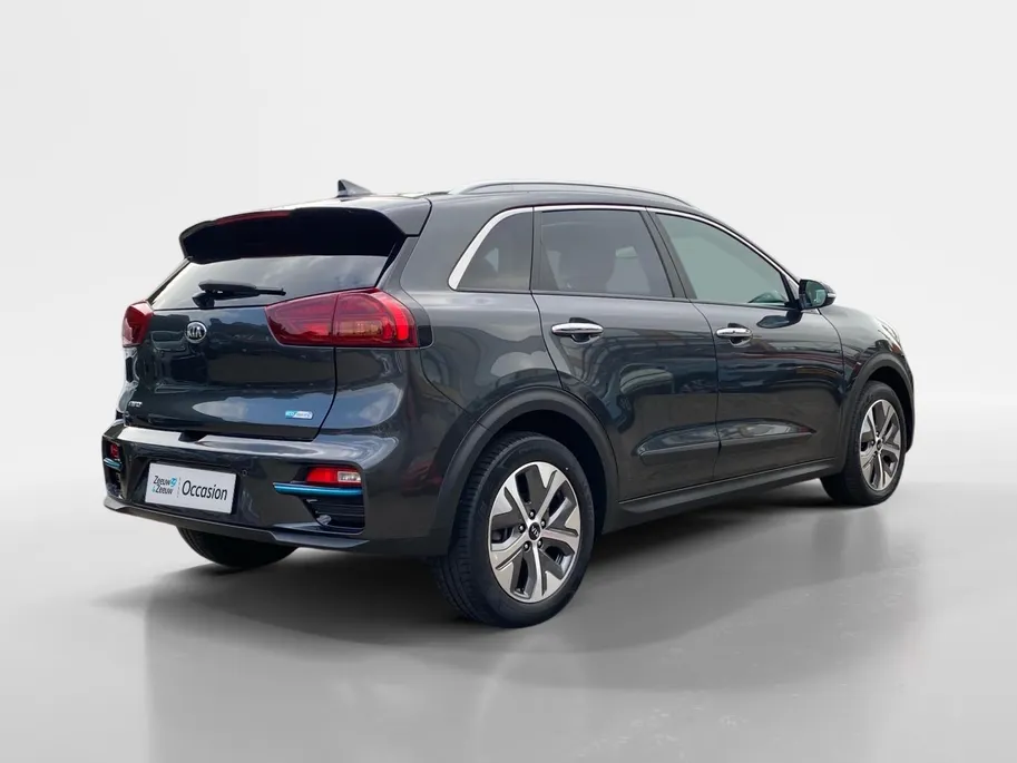 Kia e-Niro DynamicPlusLine 64 kWh | Climate control | Navigatie | Parkeercamera | Stoel + stuurverwarming | Keyless | Schuif-kanteldak | Line assist |
