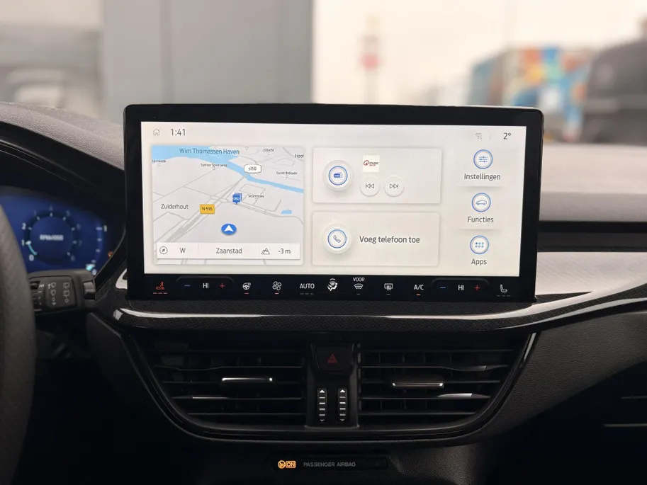 Ford Focus Wagon 1.0 EcoBoost ST Line 125 PK WINTER PACK I LEDEREN BEKLEDING I APPLE CARPLAY / ANDROID AUTO I ' 18 ' VELGEN I