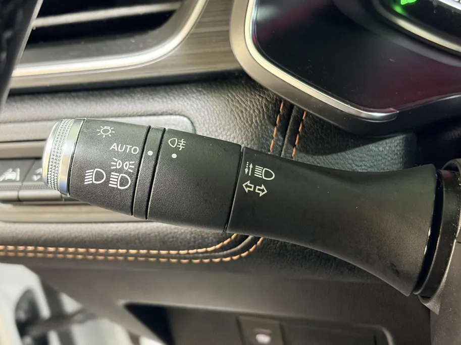 Renault Captur 130PK TCe Initiale Paris Automaat | 1e eigenaar | 360 Camera | Stoelverwarming | Navi | Apple CarPlay/Android Auto | Leder | Adaptive Cruise Control | Climate Control | Full LED | Lichtmetalen Velgen |