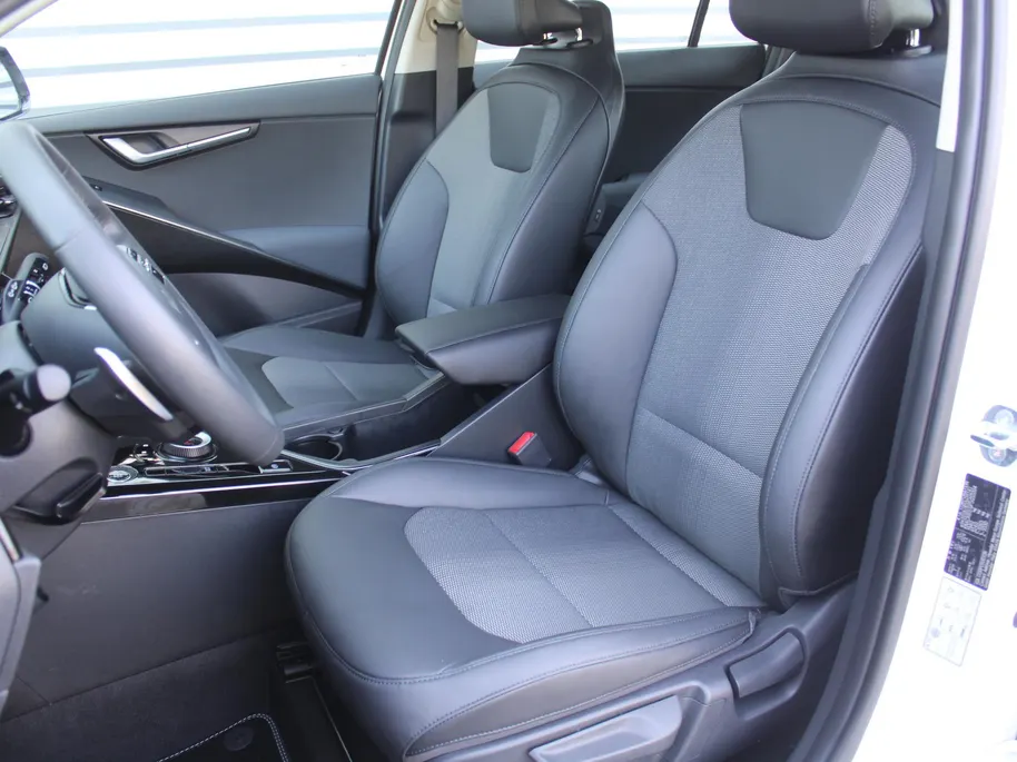 Kia Niro 1.6 GDi Hybrid DynamicLine | Camera | Clima | Cruise | Navi | 16" LM | Keyless | Apple Carplay/Android Auto | Weinig km! |