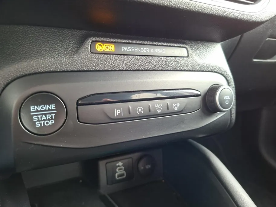 Ford Focus Wagon 1.0 EcoBoost Hybrid Titanium X | NL-auto | 1e Eigenaar | Winterpack | Driver Assistancepack | El. Trekhaak | Adaptieve Cruise Control | BLIS | El. Achterklep | Camera | B&O | AGR Bestuurdersstoel |