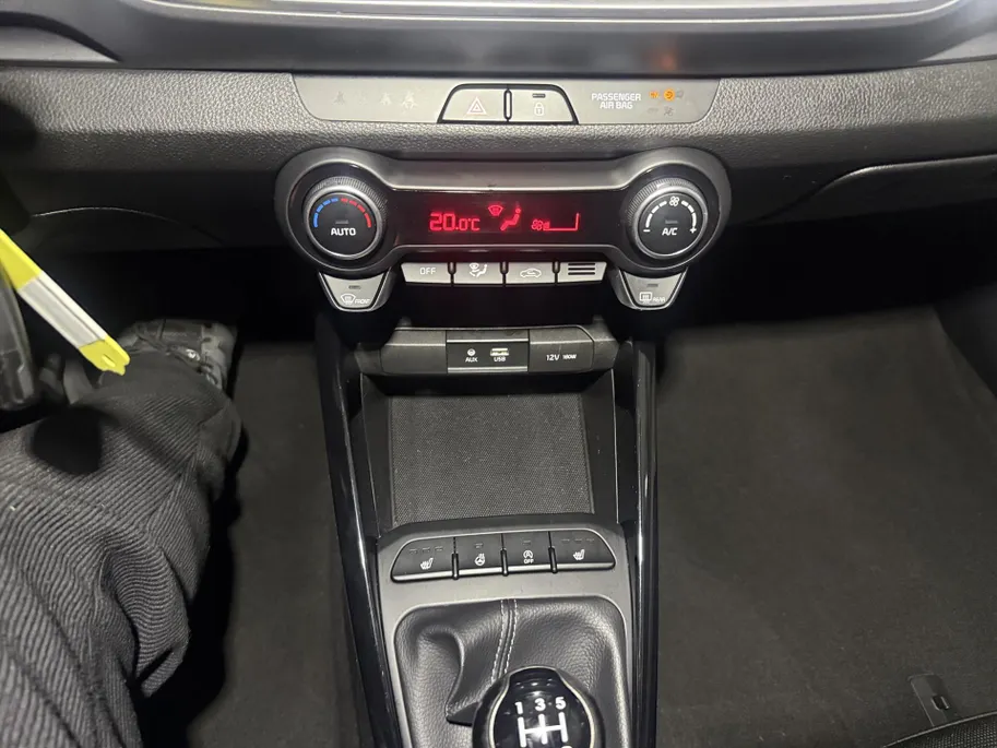 Kia Stonic 1.2 MPi 84pk ComfortPlusLine Navigator I Trekhaak