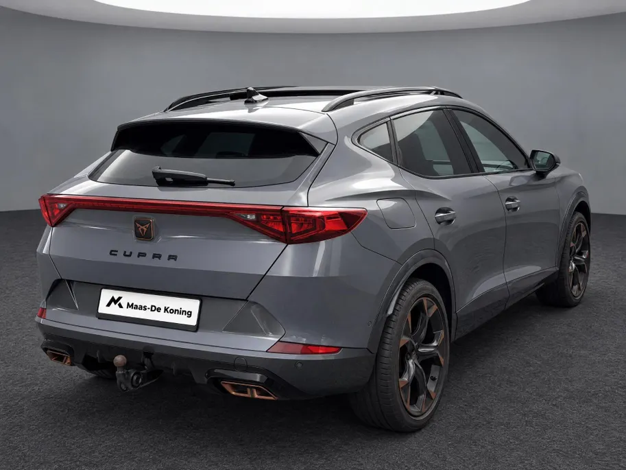 CUPRA Formentor 1.4 245pk DSG e-Hybrid VZ Performance · Panoramadak · 360 Camera · Wegklapbare Trekhaak · Stoel-&Stuurverwarming · 19'' Inch ·