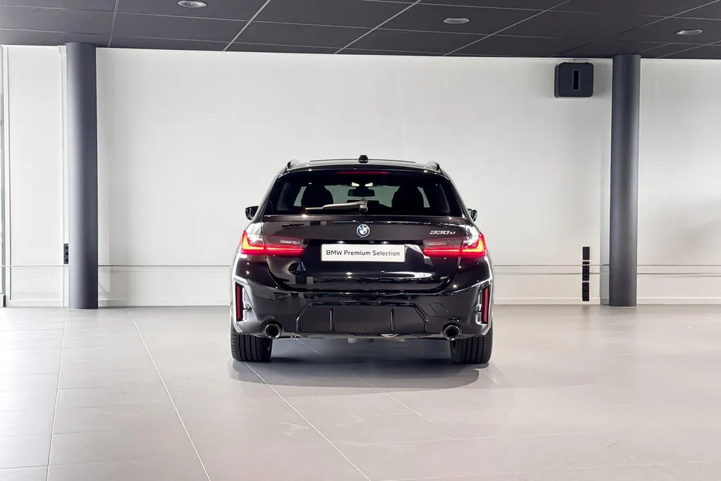 BMW 3 Serie Touring 330e