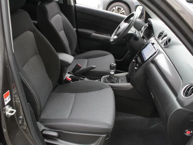 Suzuki Vitara 1.4 Boosterjet Select Smart Hybrid | Snel rijden!