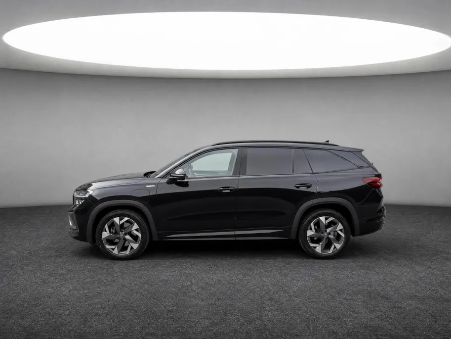 Škoda Kodiaq 1.5 TSI 204pk DSG PHEV Sportline Business · Wegklapbare Trekhaak · 360 Camera · Canton Audio · Apple/Android Car Play · 19'' Inch · Garantie t/m 09-03-2030 of 100.000km