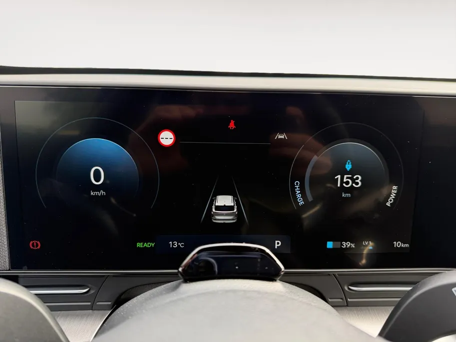 Hyundai Kona Electric Long Range Pure Edition 64.8 kWh | SUPER GAVE ACTIE, NU TOT €1.500,- KORTING | OP=OP | IN DIVERSE KLEUREN |