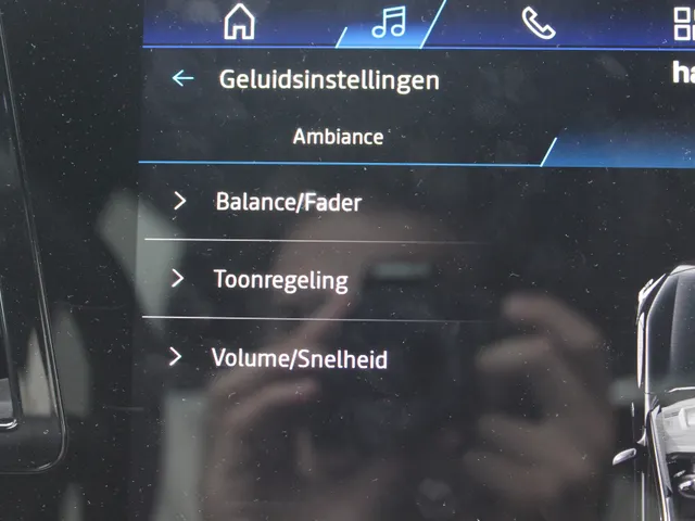 Renault Austral 1.2 E-Tech full hybride 200 PK Esprit Alpine | 4 jaar of 80000 km garantie | | Pack 360 camera | Pack Vision | Pack Ligt & Sound | 4 control |