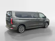Ford Tourneo Custom E-Tourneo 340 L2H1 Titanium X 8 persoons | TE BESTELLEN AUTO | Lederen interieur | Navigatie | Parkeersensoren voor en achter | 19' LM velgen| Automatische airco 3-zones