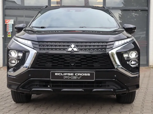 Mitsubishi Eclipse Cross 2.4 PHEV Executive | Trekhaak | Adaptive Cruise | 360 camera