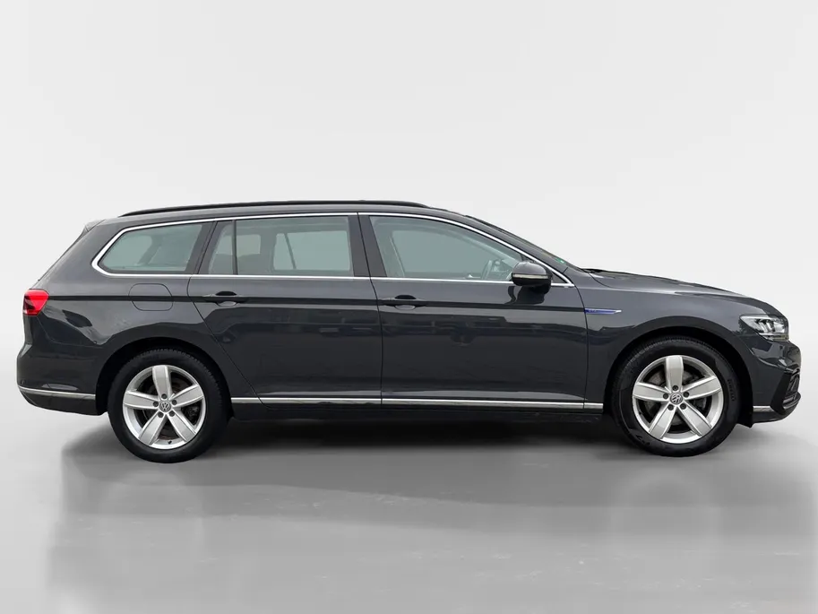 Volkswagen Passat Variant 1.4 TSI PHEV GTE Business | Trekhaak | Camera | ADA | Stoel Verw |