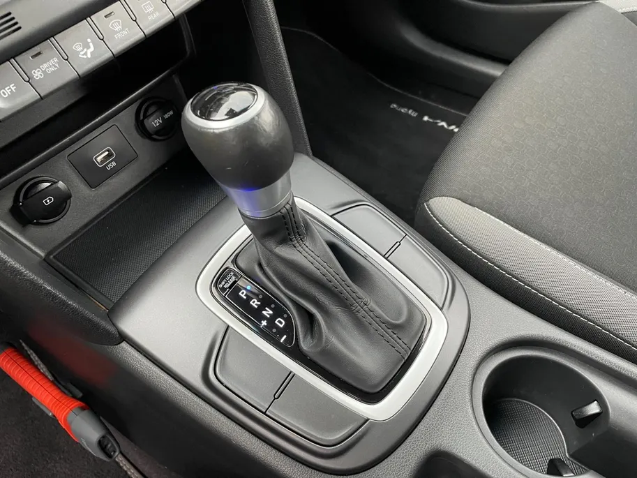 Hyundai Kona 1.6 GDI HEV Comfort Smart | Navigatie | Adaptive cruise control | Climate control | Apple Carplay & Android Auto |