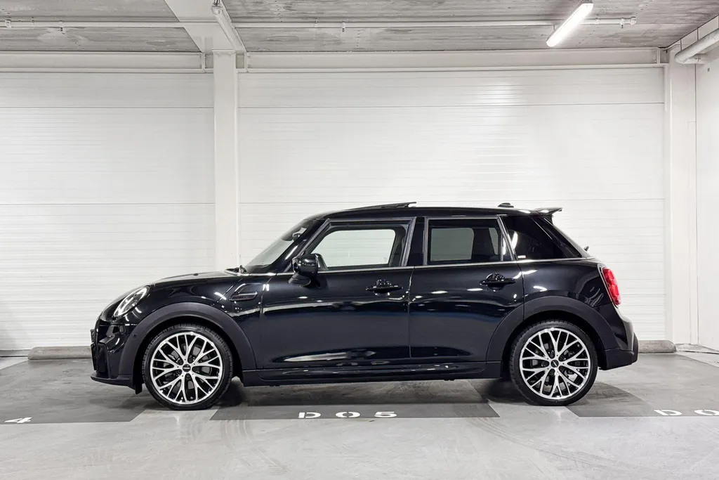 MINI Cooper 5-deurs Cooper S Rockingham GT Edition