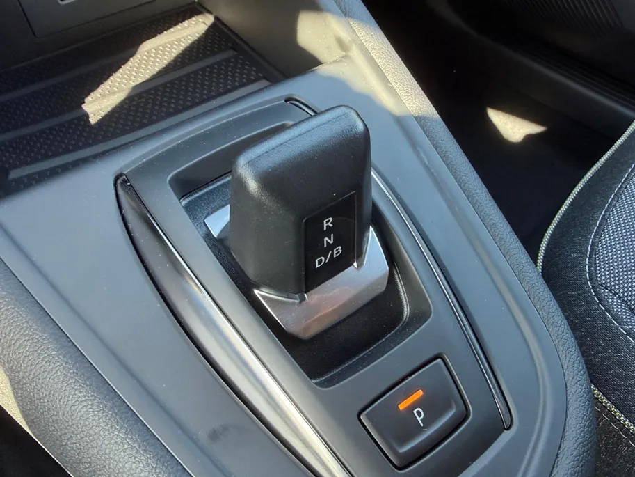 Renault Captur 1.8 E-Tech full hybrid 160 techno Nu voorraad korting  2000,- en snel rijden  , Apple Carplay/Android Auto , electronic climate controle , cruise control adaptief , plichtmetalen velgen 18' .ack advanced driving assist ,