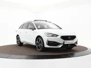 CUPRA Leon Sportstourer 1.4 245pk DSG e-Hybrid VZ Adrenaline · Panoramadak · Camera · Keyless · Stuur- & Stoelverwarming · Parkeer assistent · Elek. Bestuurdersstoel + Geheugen ·