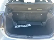 Toyota Yaris 1.5 Hybrid Executive Zeer compleet o.a. Navigatie, Trekhaak etc! Nu incl. 12 maanden garantie!