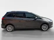 Ford Grand C-Max 1.0 Titanium 7Pers. | Navigatie | Voorruitverwarming | Stoelverwarming | Privacy Glass | Cruise Control | 17|  Velgen | Parkeersensoren voor en achter | Parkeerassistent | Zonneschermen