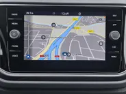Volkswagen T-Roc 1.5 TSI 150pk Sport Business R · R-line exterieur · Apple/Android Car Play · Camera · Navigatie · Stoelverwarming · P-Sensoren · Alarm · 19'' Inch ·