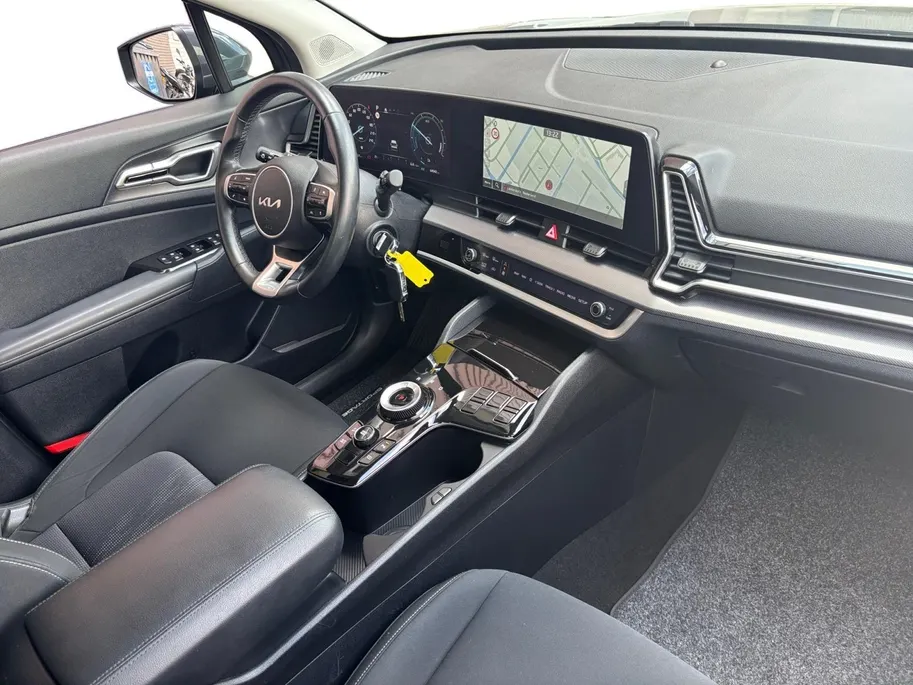 Kia Sportage 1.6 T-GDi Hybrid DynamicLine | Trekhaak | Navigatie | Camera | Adaptieve cruise control | Parkeersensoren voor en achter | Apple Carplay / Android Auto |