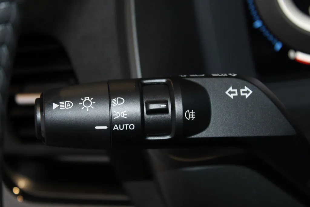 Nissan QASHQAI 1.5 e-Power N-Design *Pro-pilot*Google navigatie*Dodehoeksensoren*360grd Camera*parkeersensoren voor en achter*Climatecontrole*stoel-,stuur- en voorruit verwarming*Applecarplay&Androidauto*