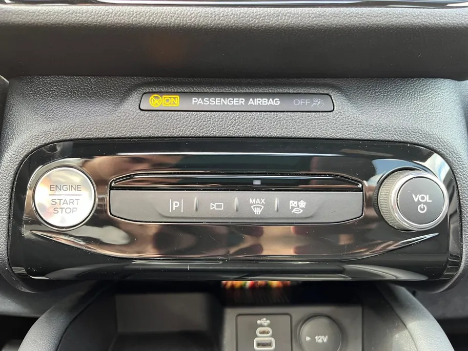 Ford Kuga 2.5 PHEV ST-Line | Schuif/Kantel Dak | Adaptieve Cruise Control | Elek. Trekhaak | 2100 KG Trekgewicht | Winter Pack |