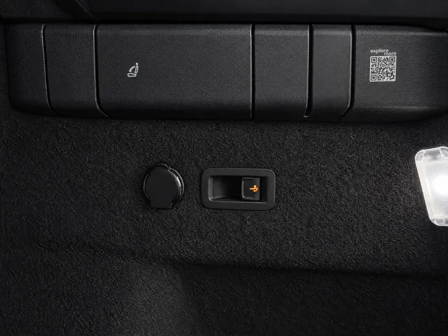 Škoda Kodiaq 1.5 TSI 204pk DSG PHEV Sportline Business · Panoramadak · Wegklapbare Trekhaak · Camera · Elek. Voorstoel · P-Sensoren · 19'' Inch · Garantie t/m 29-06-2030 of 100.000km