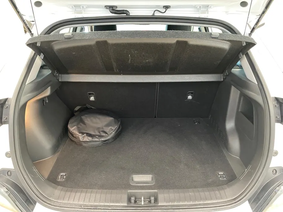 Hyundai Kona EV | 64 KWH | COMFORT | APPLE CARPLAY | CAMERA | DEALERONDERHOUDEN |