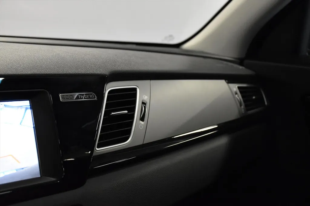 Kia Niro 1.6 GDi Hybrid 141pk DCT6 First Edition TREKHAAK