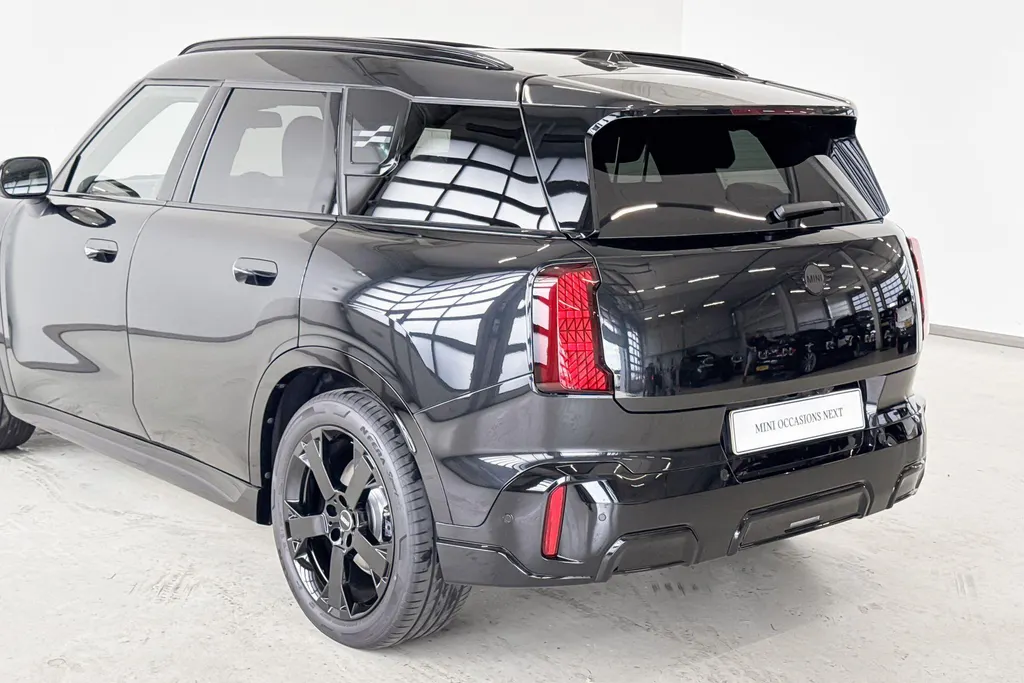 MINI Countryman Electric E John Cooper Works XL 66.5 kWh