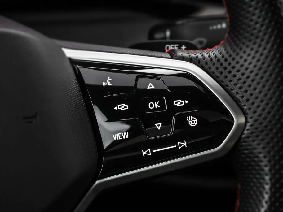 Volkswagen Golf 2.0 TSI 245pk DSG GTI · Panoramadak · Camera · Harman Kardon Sound · Matrix LED · Leder Vienna · Alarmklasse 3 · Elek. Bestuurdersstoel + Geheugen ·