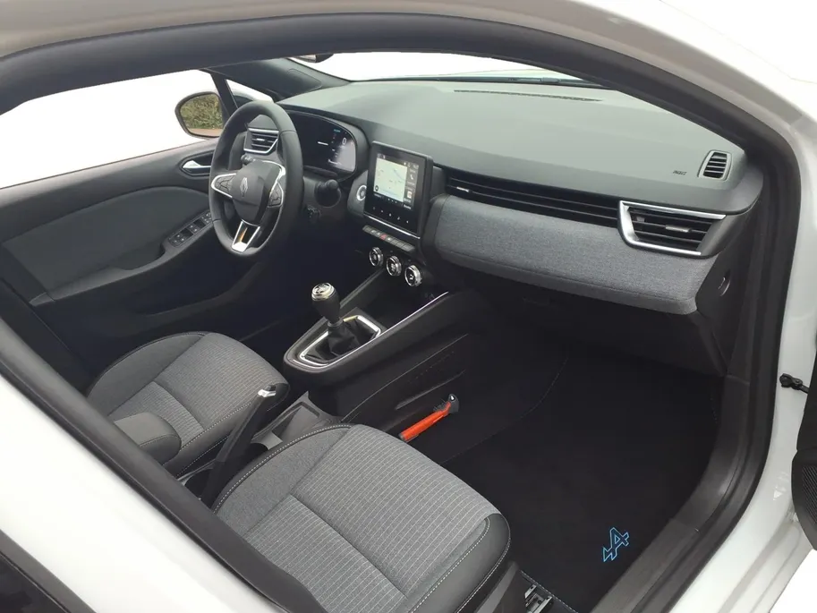 Renault Clio 1.0 TCe 90 GPF techno | Clima | Camera | Carplay |