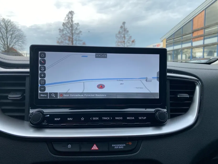 Kia Ceed Sportswagon 1.5T DynamicPlusLine | Automaat | Stoel + stuur verwarming | Navigatie | Climate control | Elektrische achterklep