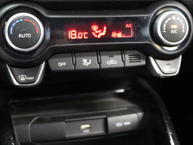 Kia Stonic 1.0 T-GDi MHEV DynamicLine Automaat-Trekhaak