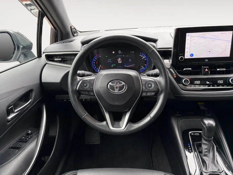 Toyota Corolla Touring Sports 2.0 Hybrid Executive | *1E EIGENAAR | FABRIEKSGARANTIE/ DEALER ONDERH. | PANO/ SCHUIFDAK | APPLE CARPLAY/ ANDROID AUTO | NAVI | CAMERA | VOL. LEDER | JBL SOUND | STOELVERWARMING |