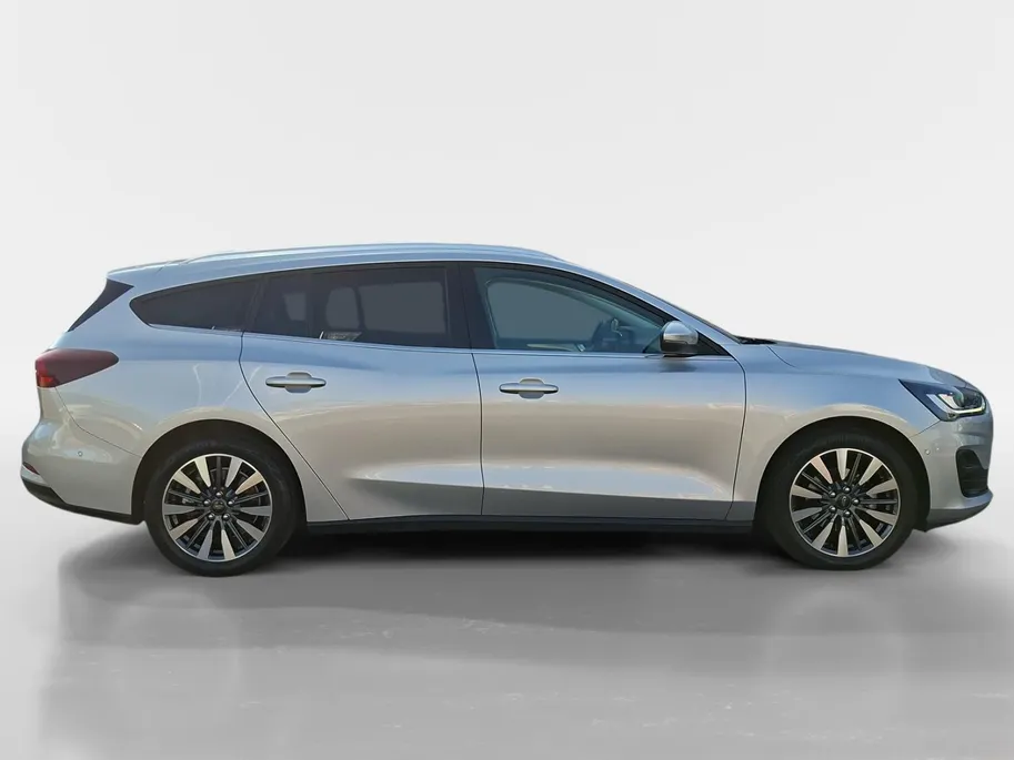 Ford Focus Wagon 1.0 EcoBoost Hybrid Titanium X | Dealeronderhouden | Stoel- stuur en voorruitverwarming | Navigatie