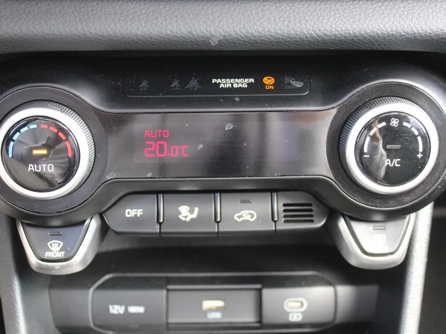 Kia Picanto 1.0 DPI GT-Line | Stuur-/stoelverwarming | Schuifdak | Camera | Dodehoek detectie | Telefoonlader | Clima | Navi | 16' LM | LED | Cruise |