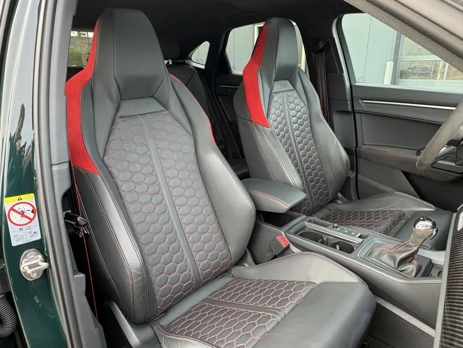 Audi RSQ3 Sportback RSQ3 2.5 TFSI Quattro 400 pk Individual Green Audi Drive Select - Panoramadak - B&O Premium Audio  Elektrisch wegklapbare trekhaak