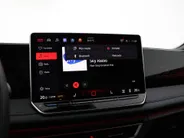 Volkswagen Tiguan 1.5 eTSI 150pk DSG R-Line Edition · 360 Camera · Apple/Android Car Play · Sfeerverlichting · Massage · Black Style · 20'' Inch ·