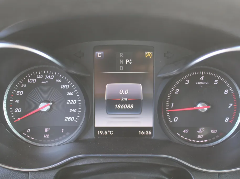 Mercedes-Benz GLC 250 4MATIC Premium Plus | Elek. stoelverstelling + achterklep | Stoelverwarming | Navi | Camera | Leer | Dodehoek detectie | 19' LM |