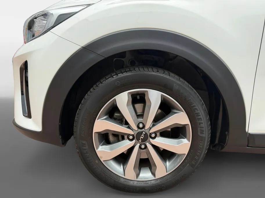 Kia Stonic 1.0 T-GDi MHEV DynamicPlusLine | Zeer nette auto | Navigatie | Apple CarPlay & Android Auto | Trekhaak | Achteruitrijcamera |