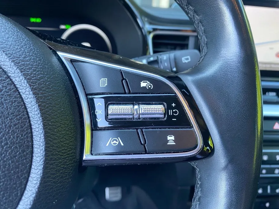 Kia Ceed Sportswagon 1.6 GDI PHEV ExecutiveLine Automaat | Navi | Clima | Camera | Stoelventilatie | Stoel-/Stuurverwarming | Leder & Memory Seats