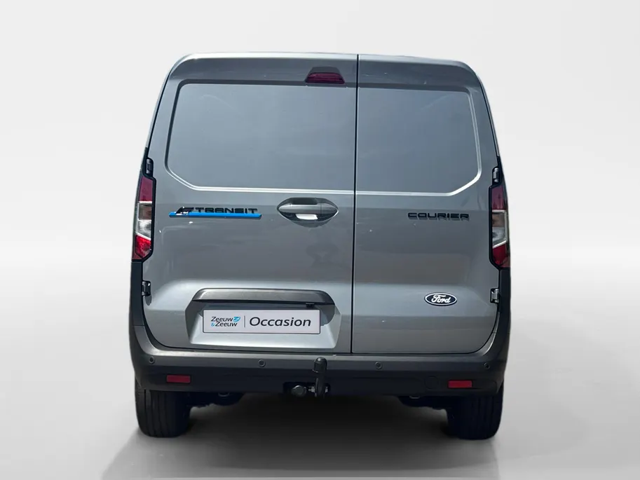 Ford E-Transit Courier Limited 46 kWh | Driver Assistance Pack | Navigatie | Trekhaak | Parkeersensoren | Nieuw te bestellen!
