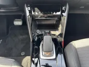 Peugeot e-2008 EV Allure Pack 50 kWh | Stoelverwarming | Cruise | Camera