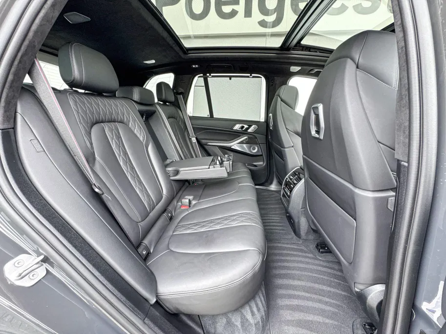 BMW X5 M60i xDrive
