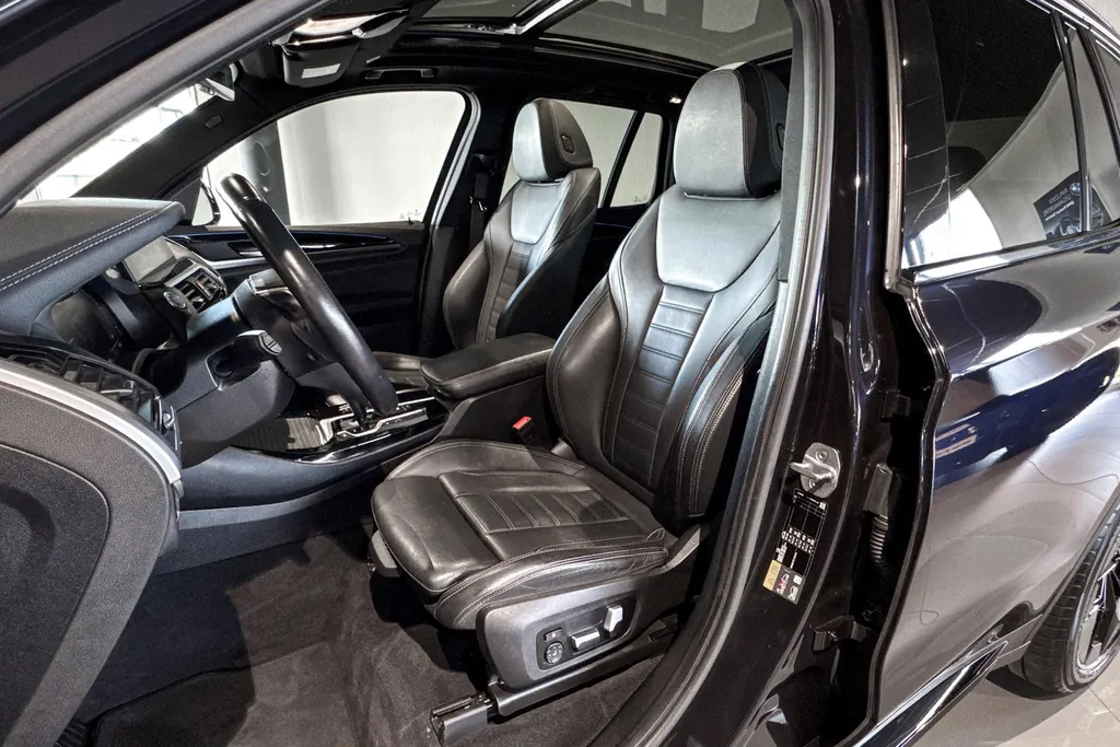 BMW iX3 High Executive 80 kWh